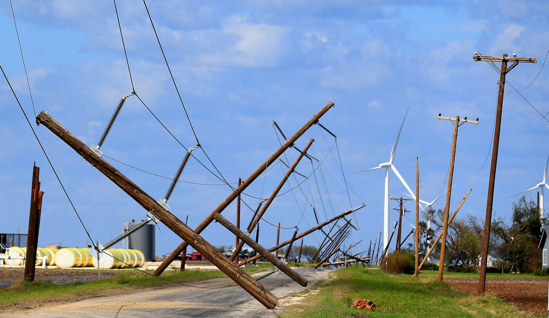 US NEWS WEA-HARVEY 63 CT